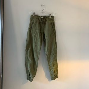 Pants/sweats
